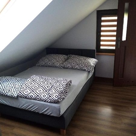 Wynajem Pokoi Wiki Apartment Mikołajki Екстериор снимка